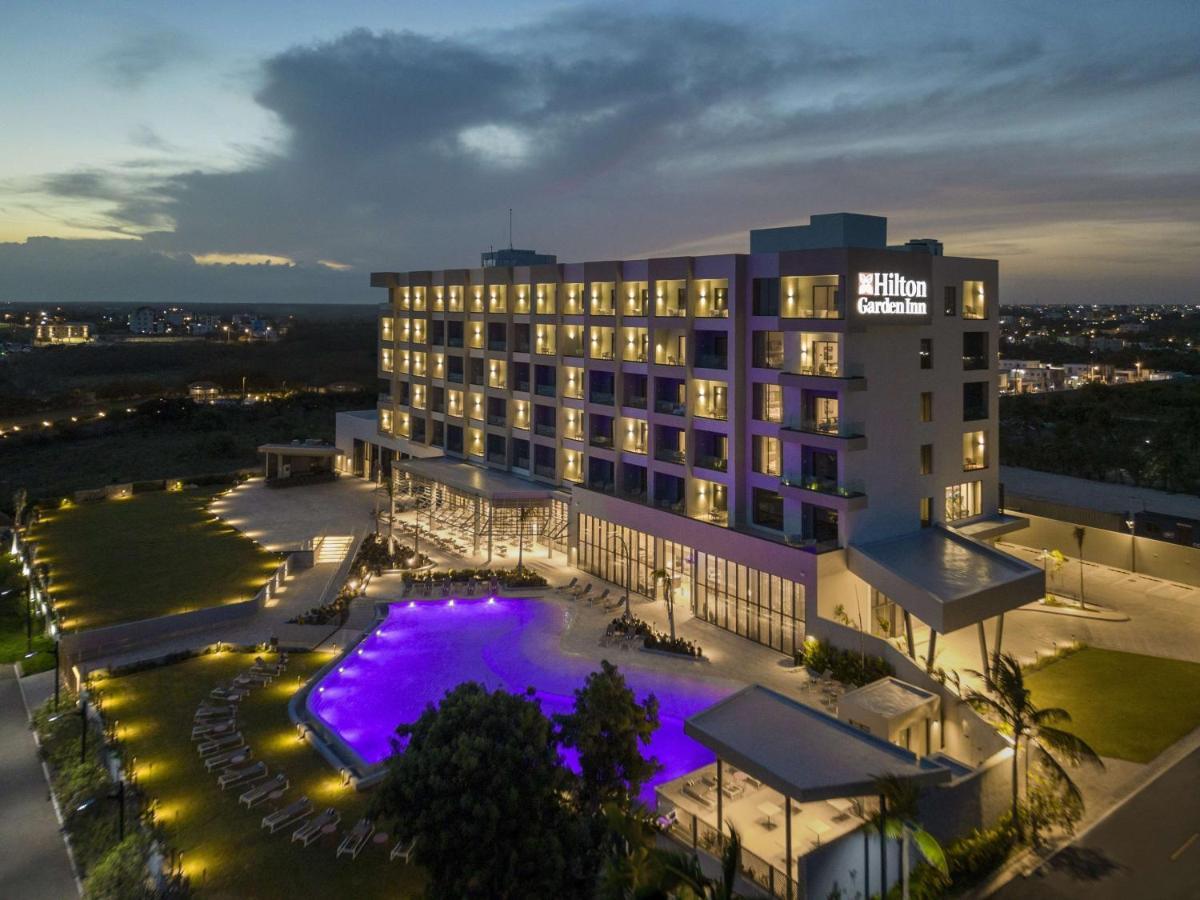Hilton Garden Inn La Romana Exterior photo